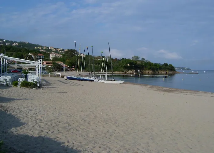 Bella Vista 4, T2 Vue Mer, Piscine, Climatise * Porticcio (Corsica)